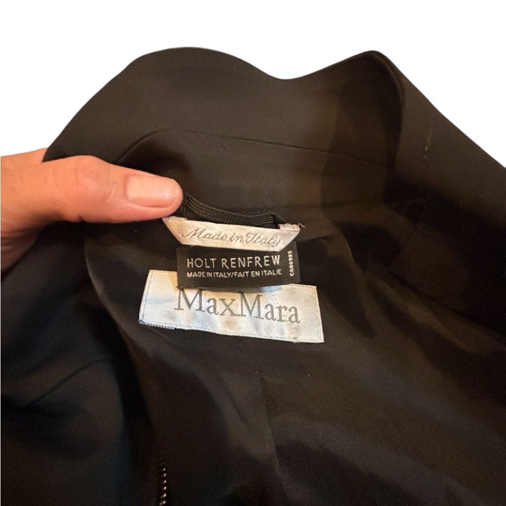Max Mara Black Zip Front Jacket Minimalist Italy Designer Structured Blazer